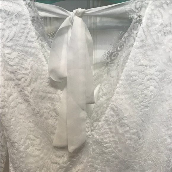 Lace Me Out Backless V-Neck Top in White XS - Picture 7 of 7